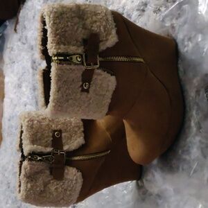 "G" by Guess Tan Suede Zip Up Faux Fur Wedge Booties Women's Size 7.5